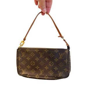 Louis Vuitton Pochette Accessories Monogram Canvas Shoulder Bag. COA Included